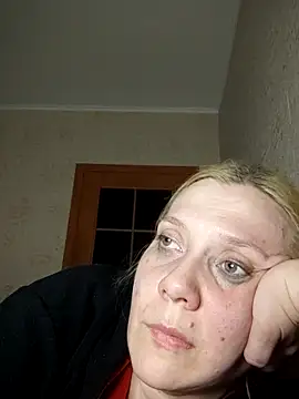 Snapshot of LeraSweet chatting on April 21, 2026, 7:09 pm LeraSweet online show from April 21, 2026, 7:09 pm