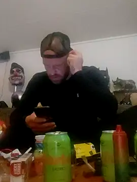 Snapshot of eltoulou chatting on February 16, 2025, 8:33 pm eltoulou online show from February 16, 2025, 8:33 pm