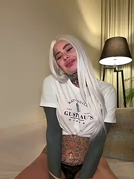 bambixboo online show from January 7, 2026, 6:13 pm