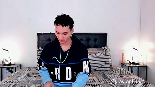 Snapshot of jaylen_and_duke chatting on December 16, 2025, 11:03 am jaylen and duke online show from December 16, 2025, 11:03 am