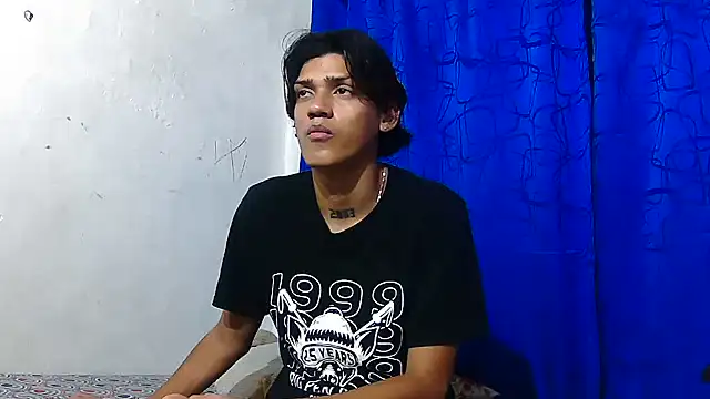 Snapshot of Samuelsince chatting on July 3, 2026, 8:48 pm Samuelsince online show from July 3, 2026, 8:48 pm