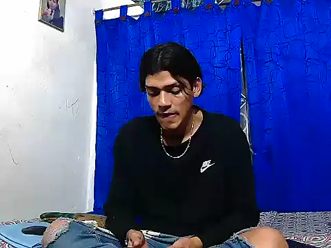 Snapshot of Samuelsince chatting on July 24, 2026, 5:58 am Samuelsince online show from July 24, 2026, 5:58 am
