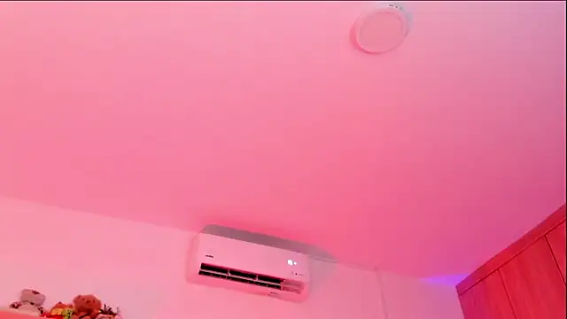 rose saenz online show from October 10, 2025, 7:47 pm