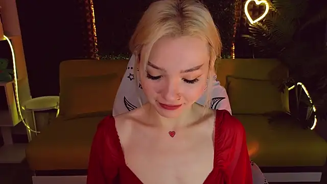 Snapshot of SandraBoyl chatting on February 5, 2025, 1:26 am SandraBoyl online show from February 5, 2025, 1:26 am