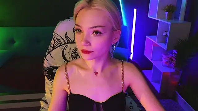 Snapshot of SandraBoyl chatting on February 2, 2025, 1:02 am SandraBoyl online show from February 2, 2025, 1:02 am