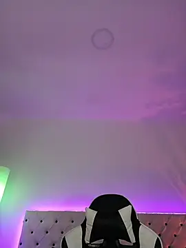 Elektra Queen online show from December 17, 2025, 1:16 pm