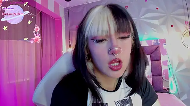 Candy morgan412 online show from December 21, 2025, 12:40 pm