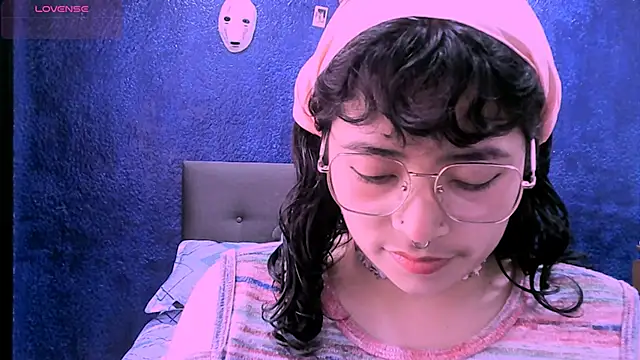 Snapshot of NinaYellow chatting on September 23, 2025, 12:56 pm NinaYellow online show from September 23, 2025, 12:56 pm