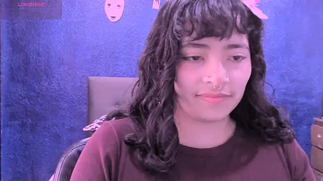 Snapshot of NinaYellow chatting on October 21, 2025, 4:28 pm NinaYellow online show from October 21, 2025, 4:28 pm