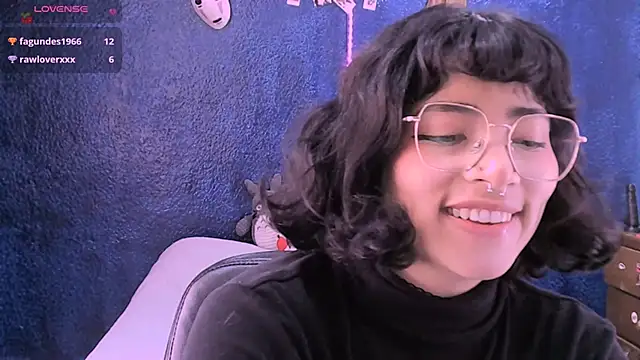 Snapshot of NinaYellow chatting on February 18, 2025, 4:14 pm NinaYellow online show from February 18, 2025, 4:14 pm