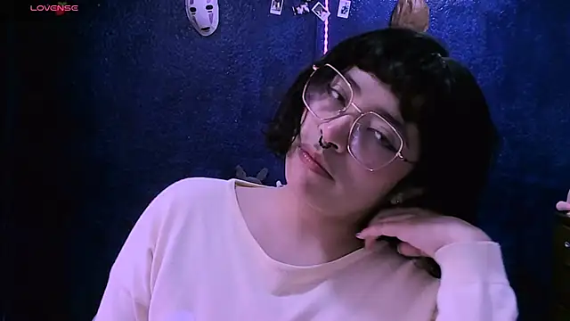 Snapshot of NinaYellow chatting on December 19, 2024, 2:46 pm NinaYellow online show from December 19, 2024, 2:46 pm