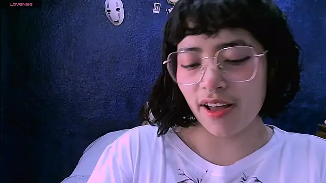 Snapshot of NinaYellow chatting on January 16, 2025, 2:19 pm NinaYellow online show from January 16, 2025, 2:19 pm