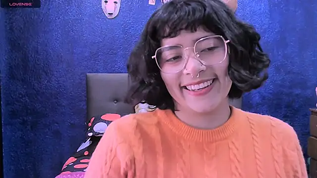 Snapshot of NinaYellow chatting on November 7, 2025, 3:38 pm NinaYellow online show from November 7, 2025, 3:38 pm