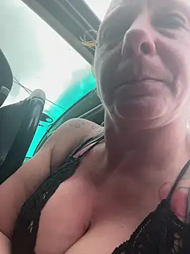 Everlyrose27 online show from March 14, 2025, 4:51 pm