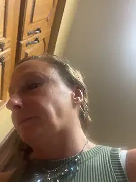 Everlyrose27 online show from September 23, 2025, 12:50 am