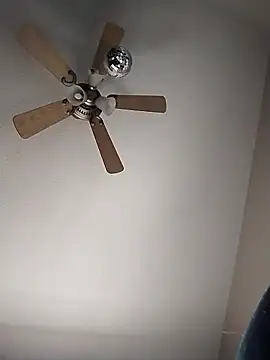 Everlyrose27 online show from January 12, 2026, 5:42 pm