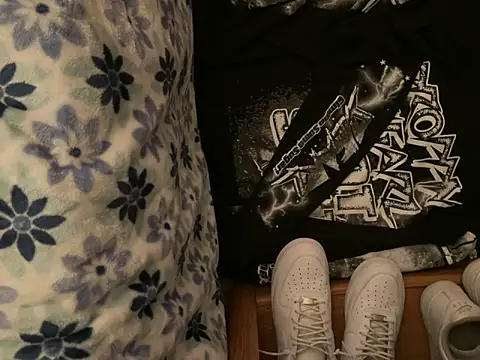 Nosleeptapoutvol1xxx online show from November 25, 2025, 4:13 am