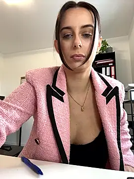 Hii Lolla online show from January 15, 2026, 9:01 am