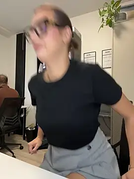 Hii Lolla online show from October 1, 2025, 6:07 am