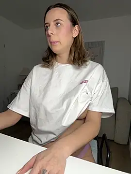 Hii Lolla online show from February 22, 2026, 5:14 pm