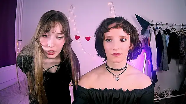 Violet Veliya online show from March 22, 2026, 5:36 pm