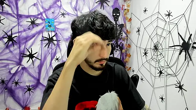 Snapshot of DmitriSanders chatting on November 16, 2025, 5:06 pm DmitriSanders online show from November 16, 2025, 5:06 pm