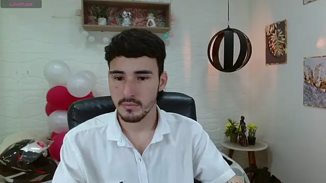 Snapshot of DmitriSanders chatting on February 27, 2025, 8:53 pm DmitriSanders online show from February 27, 2025, 8:53 pm