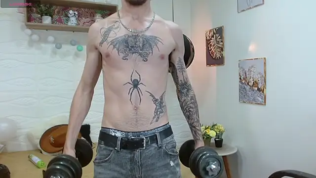 Snapshot of DmitriSanders chatting on March 6, 2025, 3:46 am DmitriSanders online show from March 6, 2025, 3:46 am