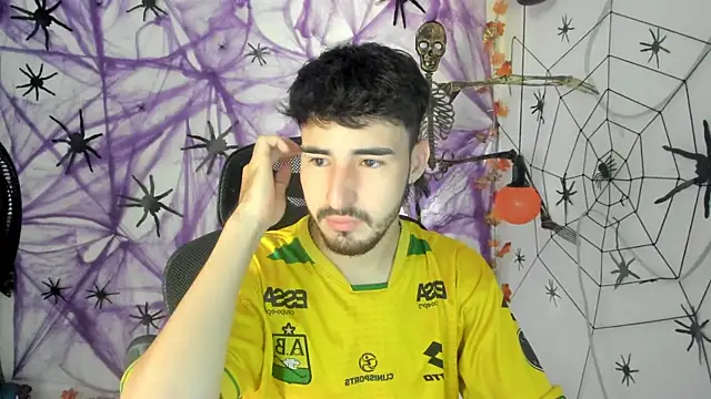 Snapshot of DmitriSanders chatting on October 6, 2025, 3:46 pm DmitriSanders online show from October 6, 2025, 3:46 pm