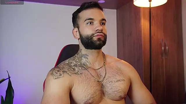 Snapshot of MarkHazze chatting on November 15, 2025, 9:41 pm MarkHazze online show from November 15, 2025, 9:41 pm