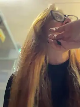 Sofii gold online show from March 9, 2025, 4:16 am