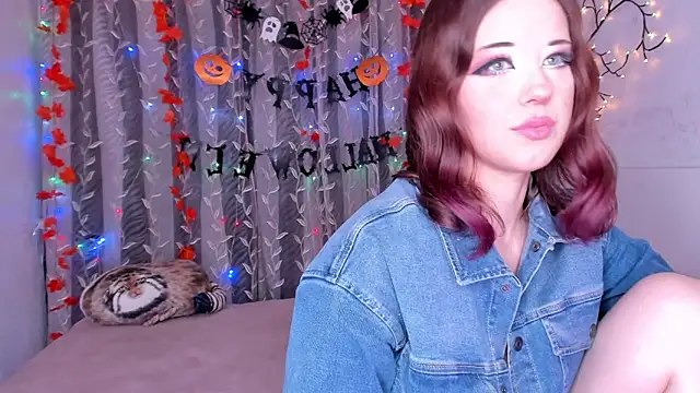 Snapshot of space_cowgirl chatting on November 16, 2025, 5:28 pm space cowgirl online show from November 16, 2025, 5:28 pm