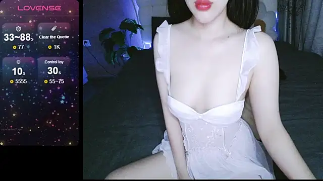 Snapshot of _Viviann_ chatting on December 1, 2024, 4:34 pm  Viviann  online show from December 1, 2024, 4:34 pm