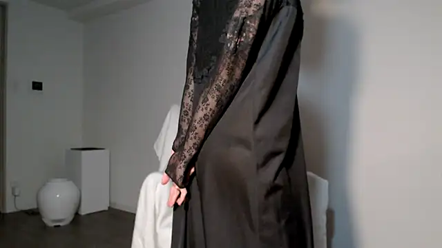 Snapshot of Lily_0000 chatting on March 19, 2025, 2:57 pm Lily 0000 online show from March 19, 2025, 2:57 pm