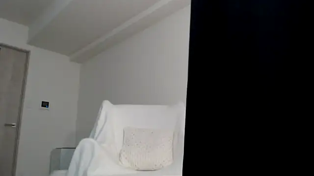 Snapshot of Lily_0000 chatting on December 12, 2024, 2:00 pm Lily 0000 online show from December 12, 2024, 2:00 pm