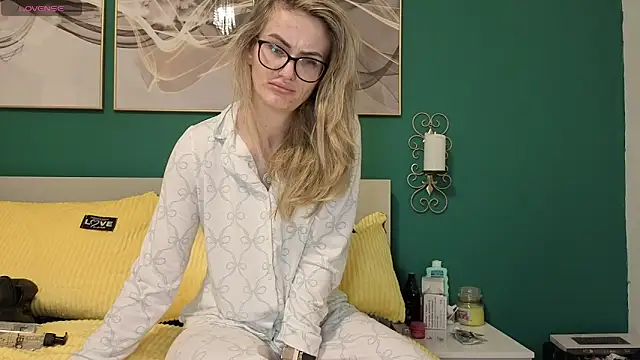 Snapshot of hotjessyca chatting on January 14, 2026, 5:44 am hotjessyca online show from January 14, 2026, 5:44 am