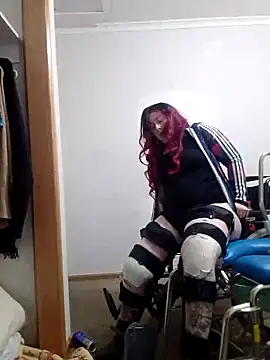 Snapshot of mollymay69 chatting on October 4, 2025, 7:04 pm mollymay69 online show from October 4, 2025, 7:04 pm