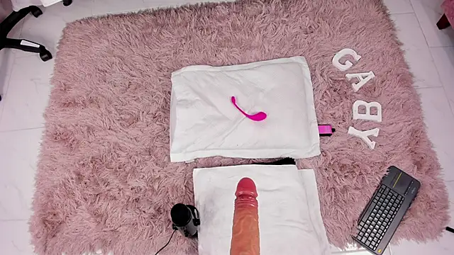 Snapshot of GabyRhodes chatting on February 21, 2025, 10:26 pm GabyRhodes online show from February 21, 2025, 10:26 pm