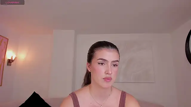 Snapshot of PaulinaSantos_ chatting on December 16, 2025, 7:18 pm PaulinaSantos online show from December 16, 2025, 7:18 pm