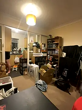 LondonTeffy online show from November 12, 2025, 10:02 pm