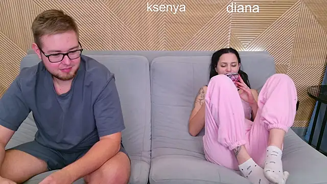 Snapshot of Ksenny chatting on October 2, 2025, 2:53 pm Ksenny online show from October 2, 2025, 2:53 pm