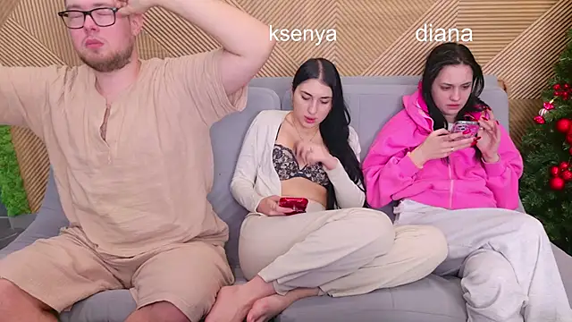 Ksenny online show from December 22, 2025, 4:23 am