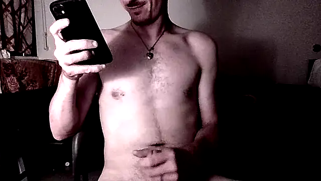 Snapshot of Paulhenry chatting on October 8, 2025, 6:37 am Paulhenry online show from October 8, 2025, 6:37 am