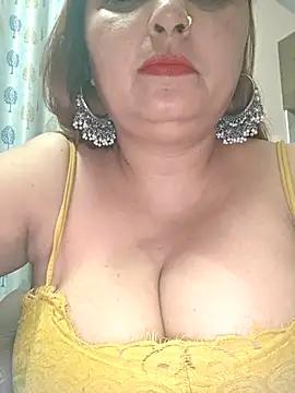 Dianaa9 online show from October 6, 2025, 6:30 pm