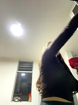 Snapshot of xia_foxxy chatting on October 6, 2025, 2:35 am xia foxxy online show from October 6, 2025, 2:35 am