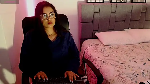 Snapshot of xia_foxxy chatting on January 26, 2025, 6:07 am xia foxxy online show from January 26, 2025, 6:07 am