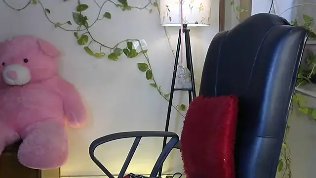 Snapshot of Black_cat_cutie chatting on June 29, 2026, 5:25 am Black cat cutie online show from June 29, 2026, 5:25 am
