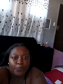 Snapshot of TheDoubleTrouble18xxx chatting on December 3, 2025, 9:09 am TheDoubleTrouble18xxx online show from December 3, 2025, 9:09 am