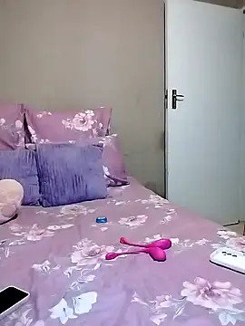 Snapshot of TheDoubleTrouble18xxx chatting on October 7, 2025, 7:26 pm TheDoubleTrouble18xxx online show from October 7, 2025, 7:26 pm