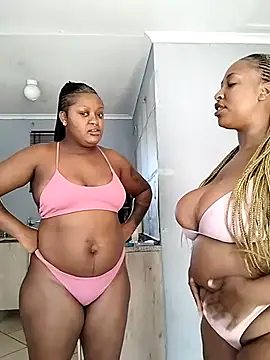 Snapshot of TheDoubleTrouble18xxx chatting on October 22, 2025, 8:25 am TheDoubleTrouble18xxx online show from October 22, 2025, 8:25 am